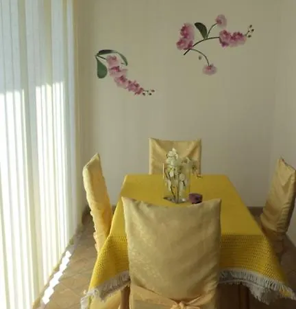 公寓 Lori 法扎纳