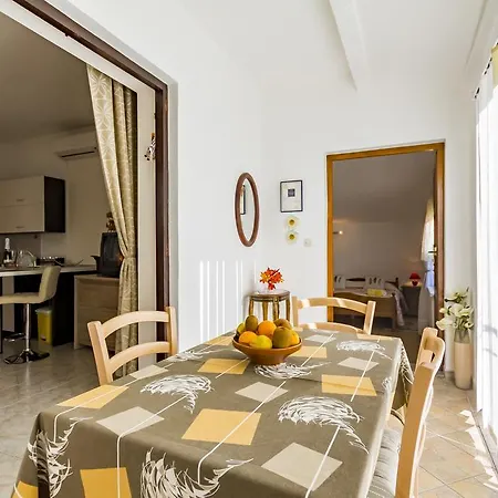 Lori Apartamento Fažana
