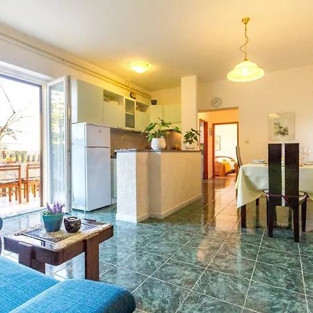 Lori Appartement Fažana