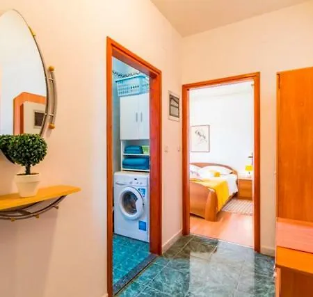 公寓 Lori 法扎纳